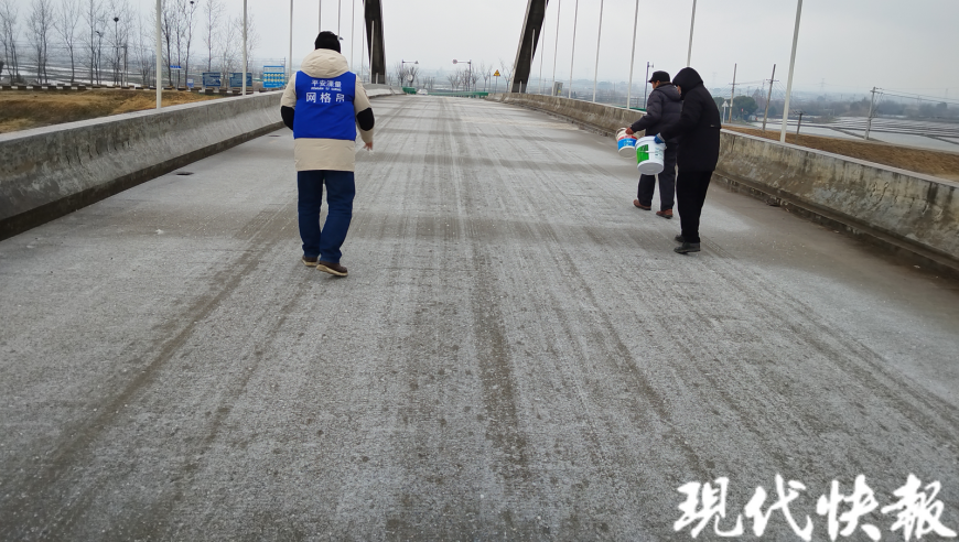 南京天空，不只飘雪，还有霰。同为0℃，雨雪形态各异，何解？