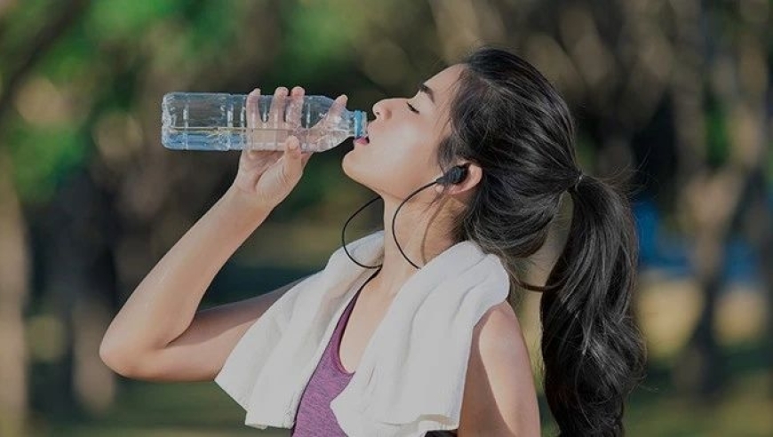 喝水后突然手脚抽筋，女子意识模糊紧急送医！只因忽略了这件事。