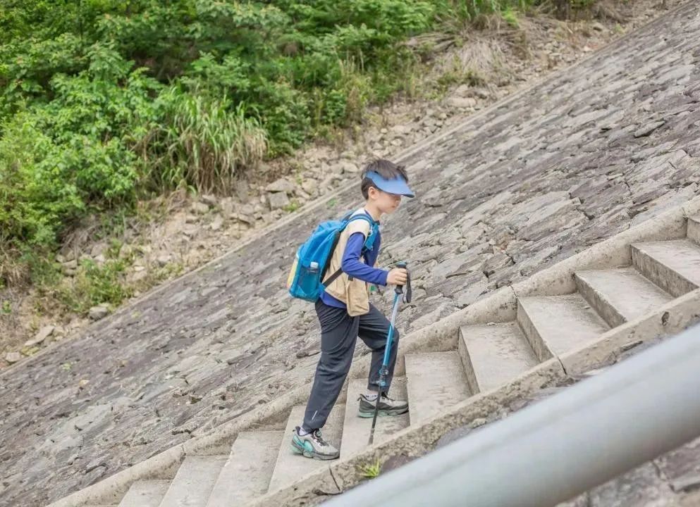 儿子班级垫底3年，不报班不刷题，4年级终于逆袭…