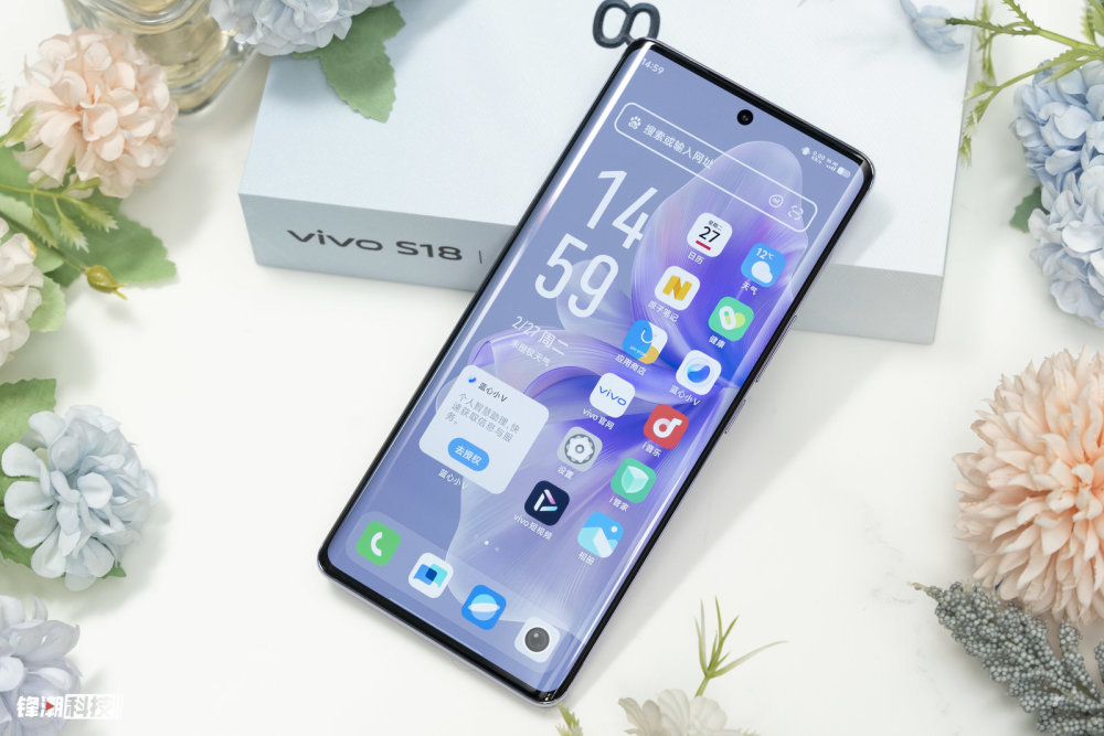 vivo S18菱紫图赏：高级时尚配色，尽显独立绽放的生机