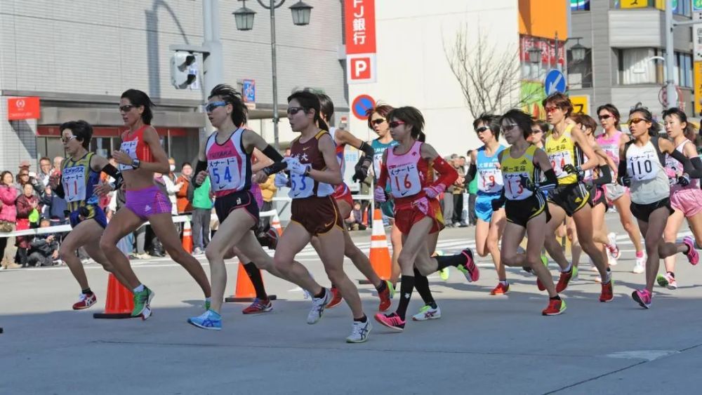 我国女子马拉松选手冲击巴黎奥运会关键一战 李芷萱能否再夺荣耀？