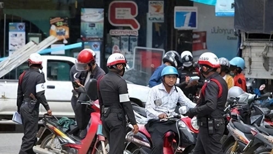 中国游客泰国遇险，被拐噶腰子！现已平安，亲笔信致谢泰国军警移民局。