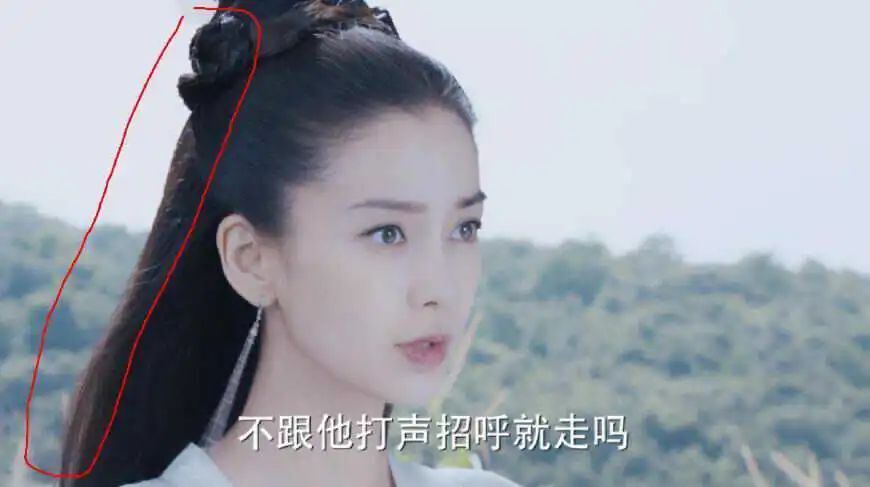 娱乐圈“5大花瓶女演员”：有人只会瞪眼，有人假吃，最尴尬的是古力娜扎