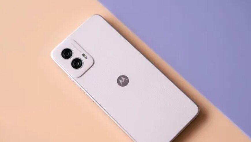 2024款摩托罗拉Moto G Power手机问题多多：预装与推广量过大。