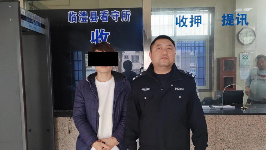 男子为追求虚荣借高利贷买车。无奈之下盗窃工地电缆被捕。