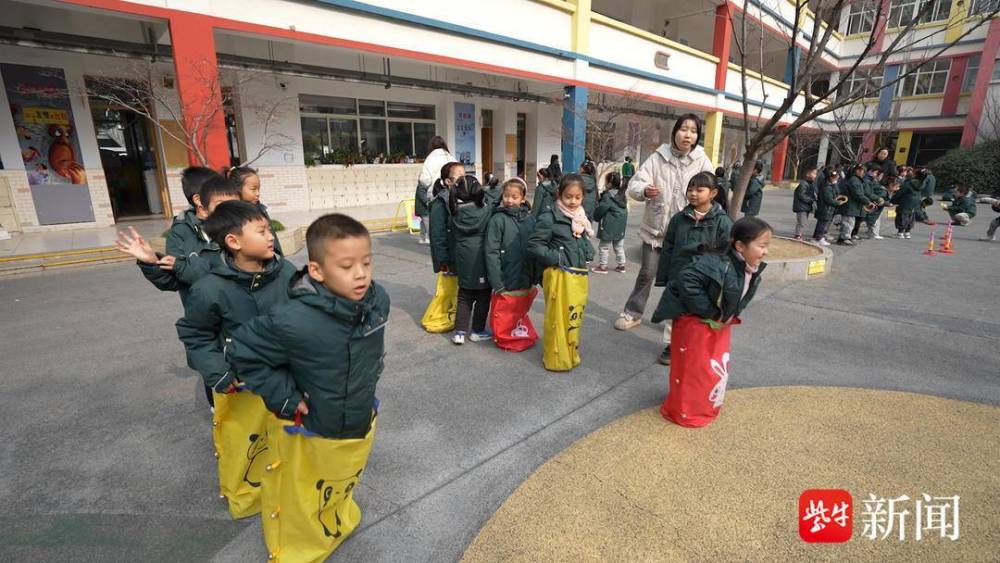 "融入多元文化元素——浸润苏州工业园区文景实验学校课间活动嘉年华：温馨校园生活的又一精神支柱"