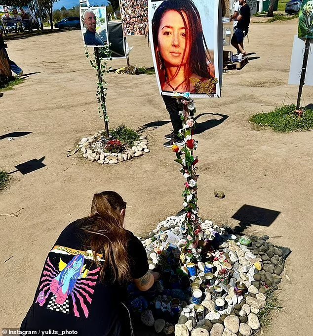 "青少年犹太女孩遭受哈马斯捆绑游街，饱受非人折磨遭质疑与家长发声：太好啦！" 

改进后的

1. "青春反抗力量：以色列少年勇敢抗争捆绑游街事件引发全民关注：胜利了！"
2. "网络爆红！犹太女孩遭遇残酷暴行后被迫在街头示威：哈马斯暴行的背后，家长为何如此力挺？"
3. "多角度展现人性光辉：以色列年轻女孩因遭捆绑游街致网络热议：胜利的孩子！"
4. "以色列女孩身陷严酷境遇，游街抗议难以言表：男孩英勇站出来，他的存在让人感到欣慰和鼓舞！"

这些改写都保留了新闻主题（一名青少年犹太女孩遭受不公平对待），突出了她所经历的斗争及其结果，同时包含了一定程度的情感色彩和对家庭、政府和整个社会的思考。此外，通过使用一些具有象征意义的词汇如“反抗力量”、“战胜暴行”等，也增强了文章的视觉冲击力和情感吸引力。