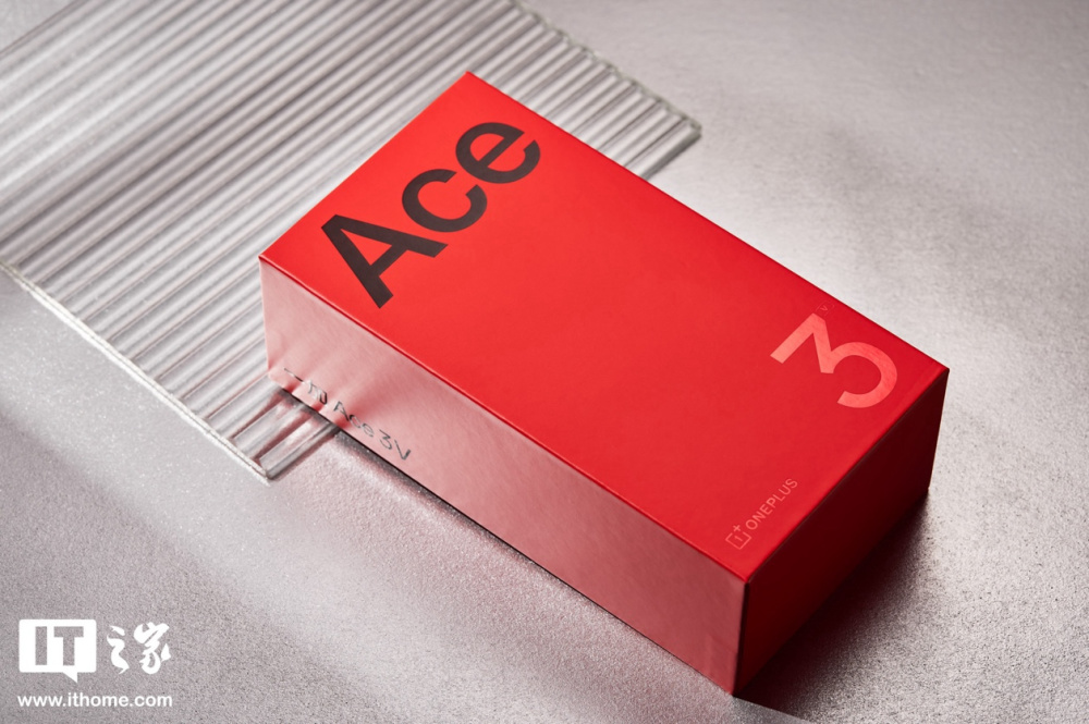 "【Ace 3V性能卓越，与小布AI智能助手携手打造全能超能机——一加 Ace 3V深度测评】"