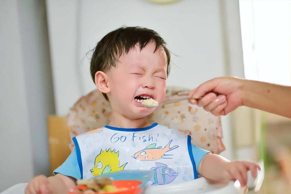 "大人的一个坏习惯可能给孩子带来肝衰竭的风险！"