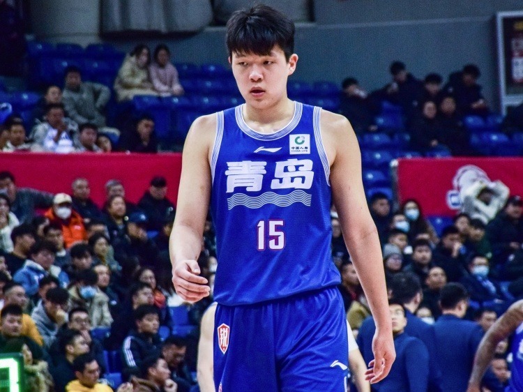 杨毅团队：杨瀚森拒绝参加今年的NBA选秀，他表示不会受到任何影响或干预