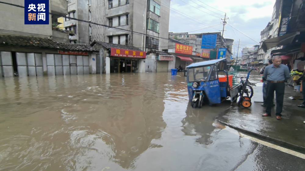 江西遭大范围强降雨引发暴风雪，7死31万受困，初步估算经济损失超4亿