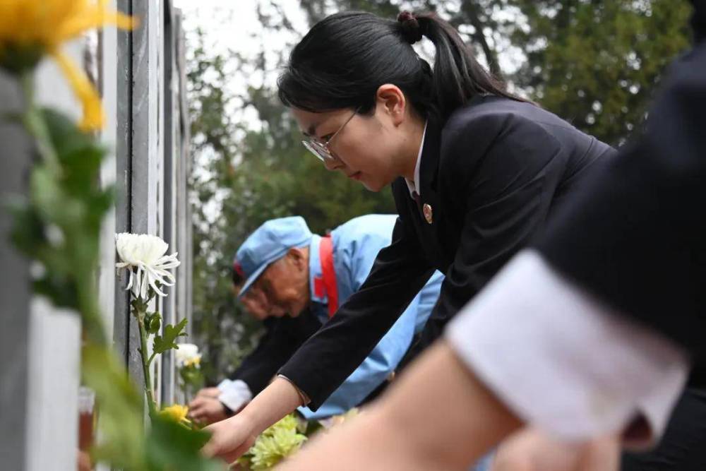 "跨越时空的忠诚与信仰：一位志愿军老兵五十余年的坚守故事"