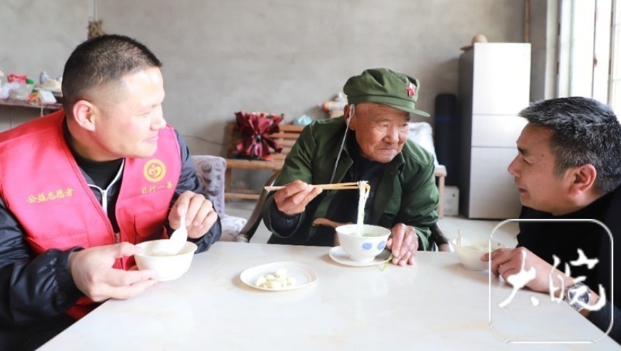 阜南老兵王丙乾：历经百岁高龄，再次圆军装梦