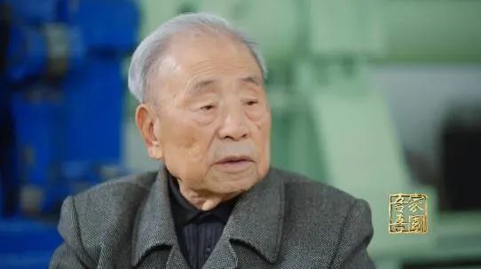 "优秀的力量：用专业视角解析‘90后’院士何以打动中国"