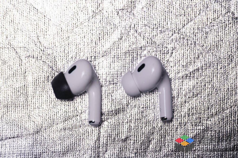 "85元人民币，华强北之谜的解答：体验堪称‘苹果’级别的AirPods"