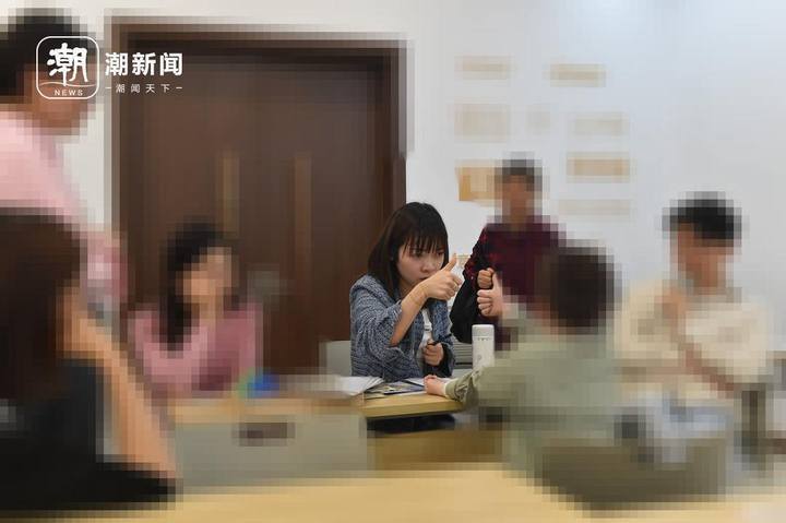 "在线的独行者：探讨与孤独孩子的互动方式"