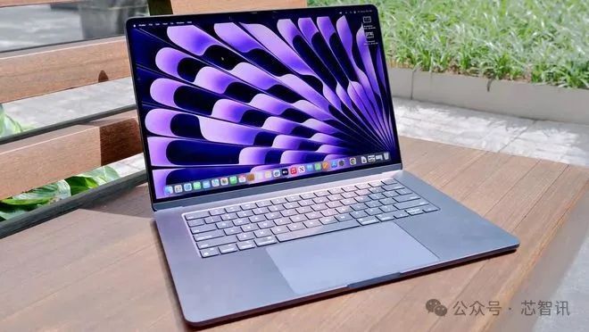 "超越标准配置，苹果Macbook拥有8GB RAM，如Windows PC般强大处理能力"