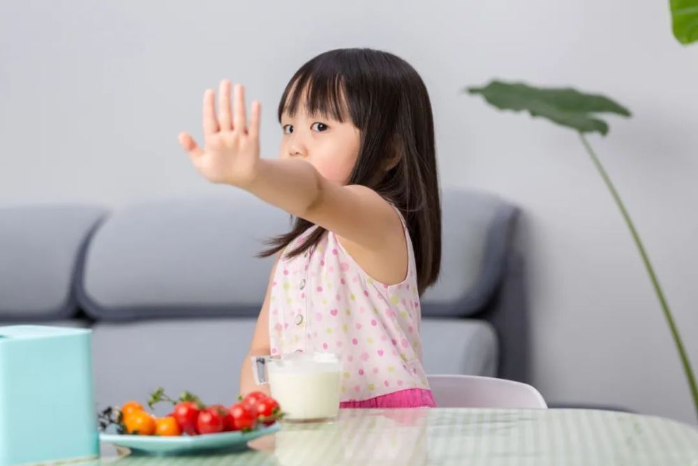 "如何处理孩子不规律的饮食习惯？"