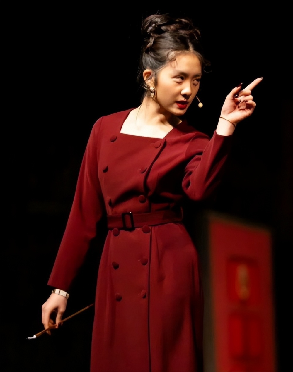 "黄磊妻子曝光18岁多多的精彩演绎：其演戏天赋已超越母亲，让人刮目相看！"