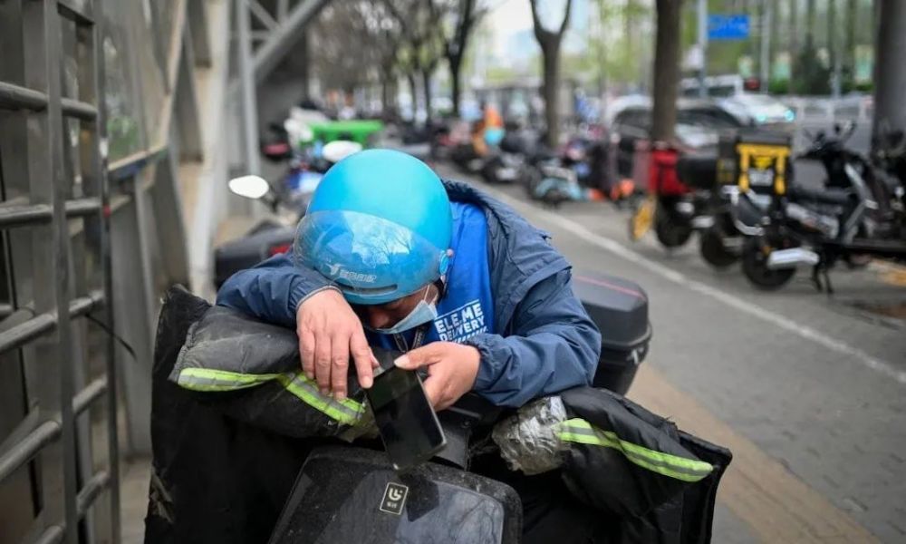 "清华大学教授警告：财富流向何处？揭秘互联网行业的秘密与危机"