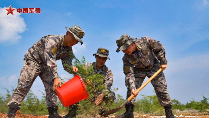 南沙雄关，坚守无尽的军人之根——像树一样扎根南沙！