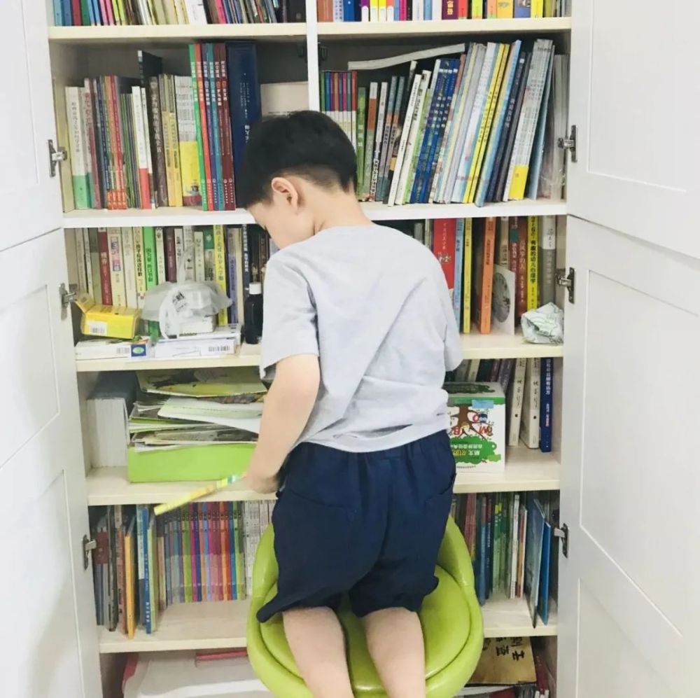 "抢占小学入学先机：孩子的童年应掌握的关键技能与方法"