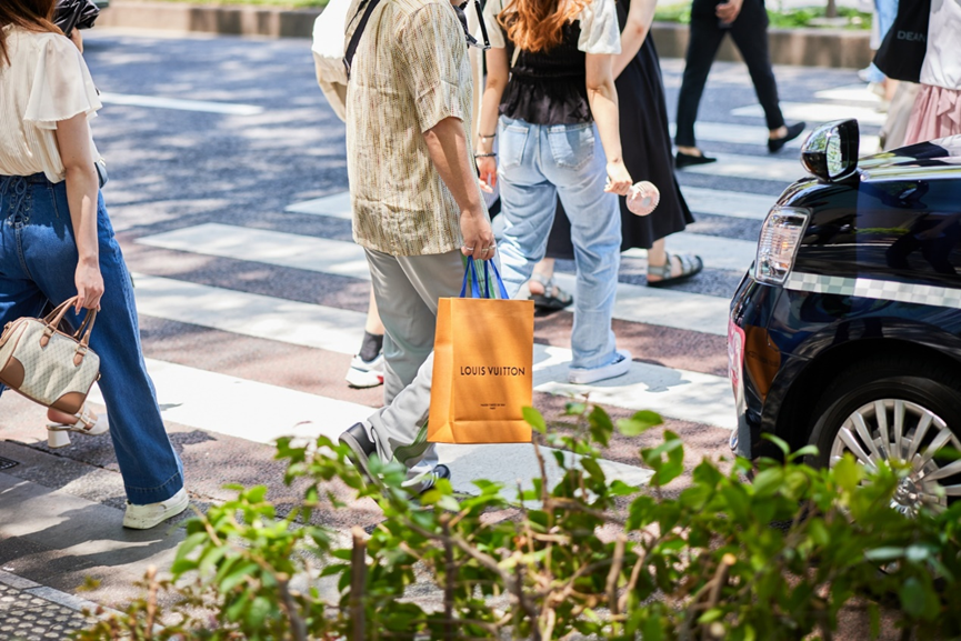 "中国游客：影响下的日本奢侈品市场再次繁荣"