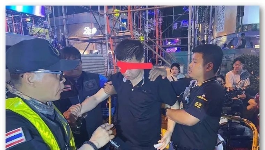 4名韩国人企图在泰国泼水节盗窃，被警察逮捕并声称自己是中国人，引发日本网友松了一口气的事件