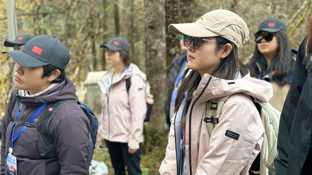 "探索冰冻圈、生物圈与人类活动的相互影响——学习冰冻圈、生物圈及人类活动对环境的影响初探"