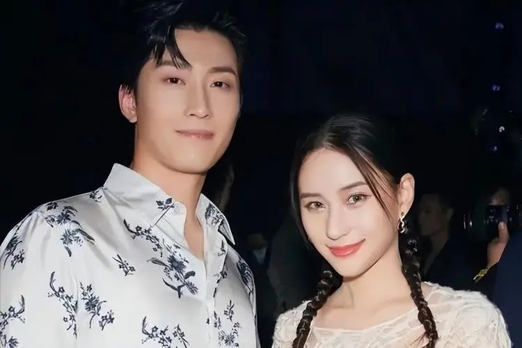 "【与窦骁分隔两地，结婚仅1年为何超莲回应了？】：婚变真相揭秘"