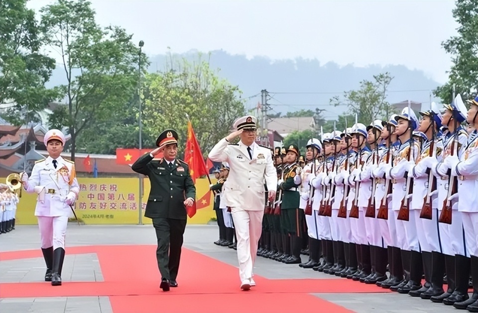 "截停菲船事件：王毅南下访问亚太三国，奠定战略布局"