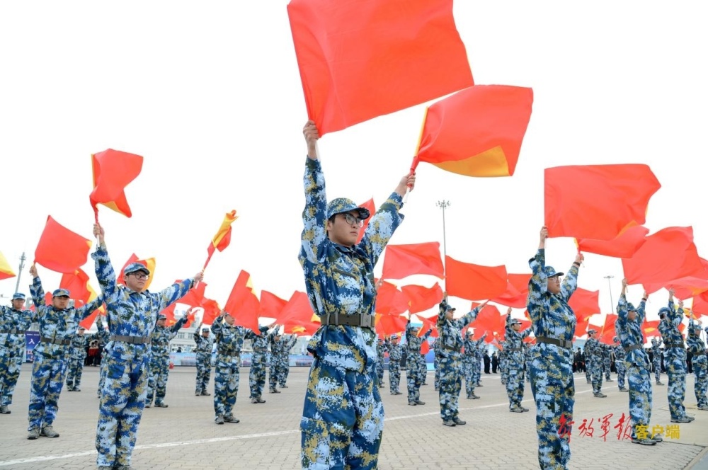 "北部战区海军某驱逐舰支队唐山舰首度踏上河北大地的奇妙旅程：沿海行，探索历史与未来的交汇点"