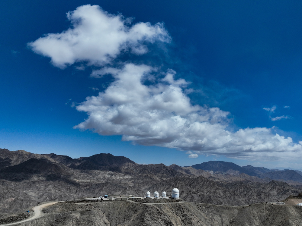 "探索神秘的冷湖天文观测基地：一场关于星空与科学的奇妙之旅"