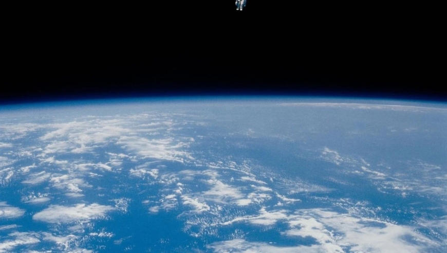 震撼太空视角：从太空中看地球的美丽景色