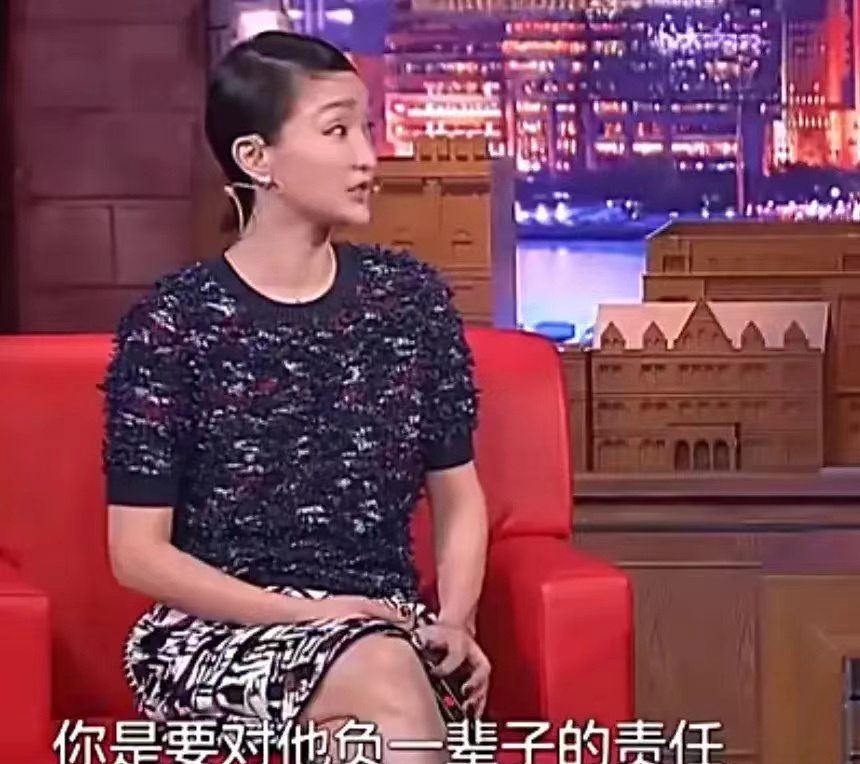 "50岁周迅谈女儿教育，丁克是否会影响孩子？"