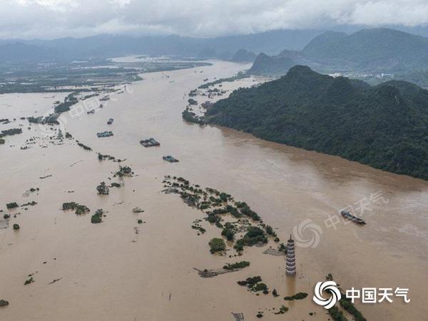 "华南今春异常罕见暴雨频发，原因解析及应对措施分享"