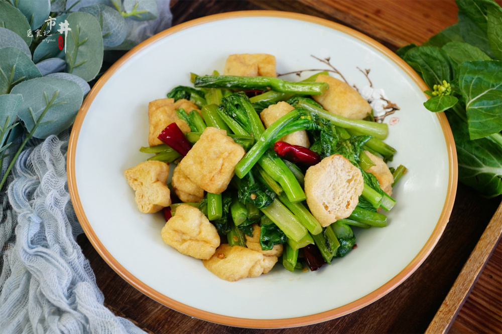 "夏季之际，别再偏食猪肉了！多吃这两种食物，让你的健康在夏天更绿意盎然！"