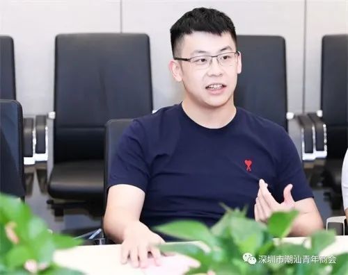 "亿万富豪因违法行为被罚款一亿"