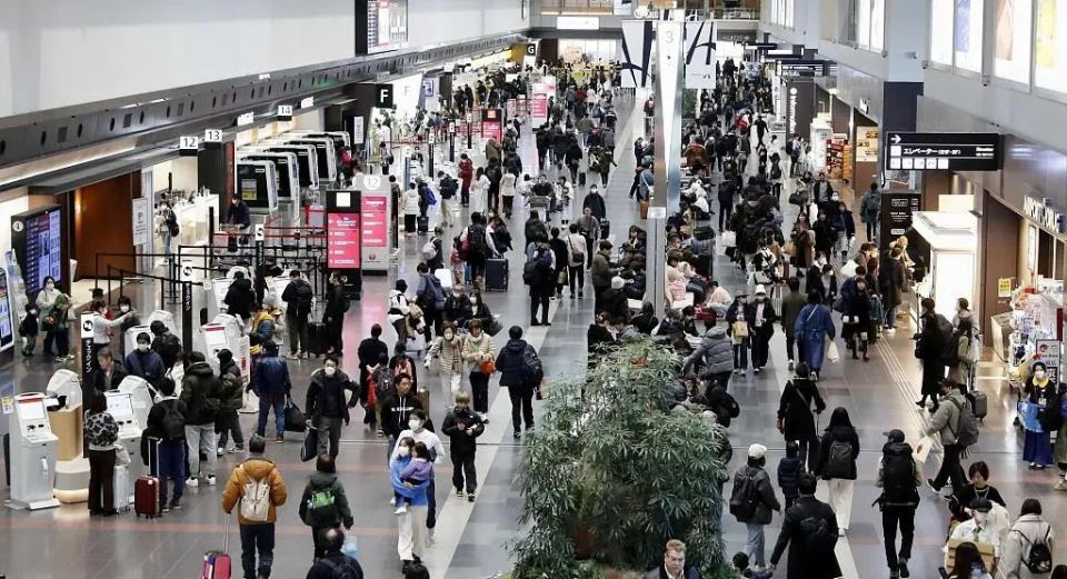 "人民币对日元刷新纪录，中国游客大量涌入日本旅游市场"