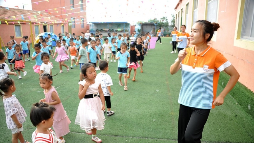 健康中国：我国超三成3岁以下婴幼儿家庭需入托需求亟待解决