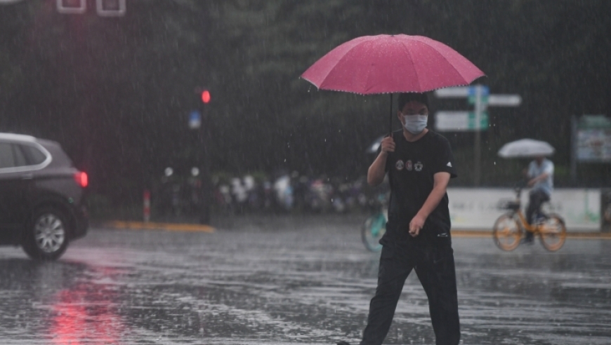 【警惕】‘梅雨病’的恶化，可能源于网络压力，相关病症就诊量逐年增长！专家提醒：预防身体发霉！