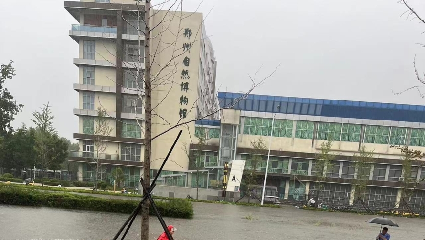 河南山东遭遇罕见暴雨，郑州频发暴雨预警，网友担忧：720还会再来吗？