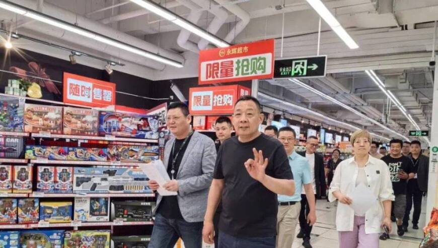 永辉超市陷入闭店潮：胖东来的‘爆改’能否成为救星?