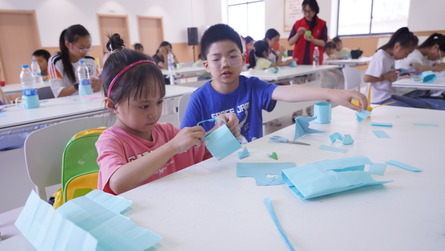 丰都青少年家庭教育互助会：点亮孩子的快乐暑假，助力家庭和谐与成长