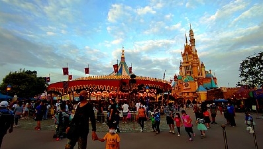 飞向太空、体验渔村，带娃开启好奇心之旅！香港亲子游这样玩