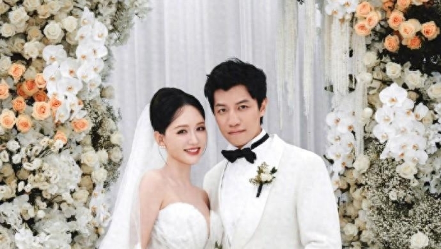 乔任梁父母为陈乔恩送婚礼祝福，陈乔恩回应：也谢谢乔爸乔妈的红包，谢谢你们的祝福