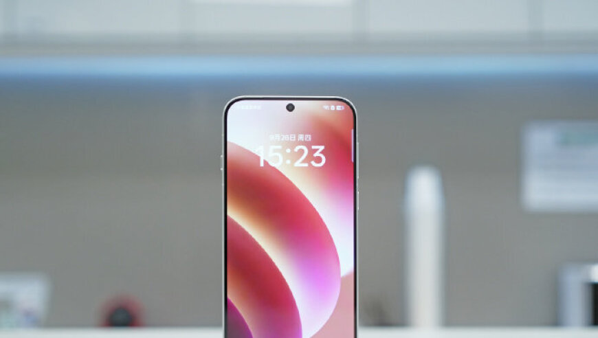 OPPO Find X8：轻薄机身搭配50W无线充电系统，焕然一新的手机体验