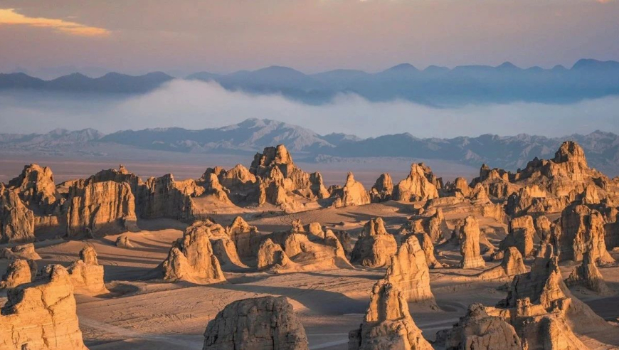 五大神秘荒漠震撼心灵：中国九大地貌奇观！