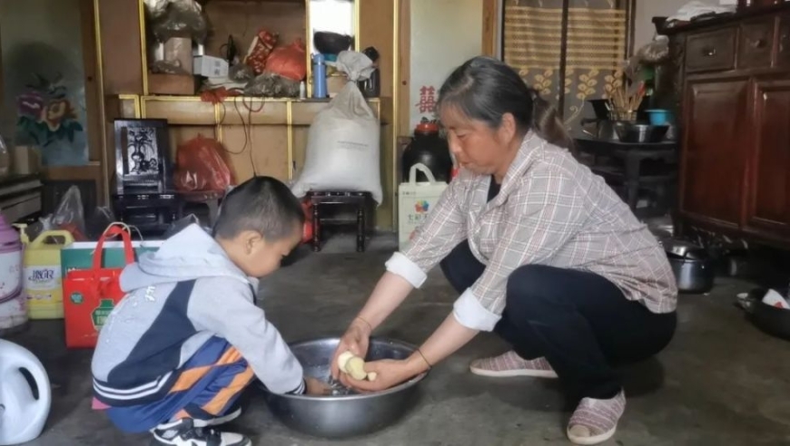 智力障碍夫妇如何孕育出罕见的健康新生命？挑战与机遇并存的生活体验