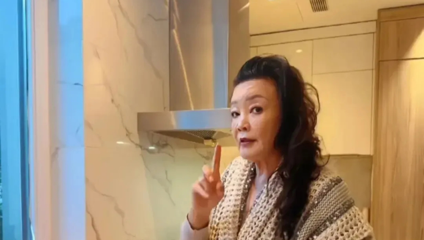 张兰与儿子儿媳：快乐的家庭生活，黄春梅的独白；女儿女婿疏离她的困扰，需要关注